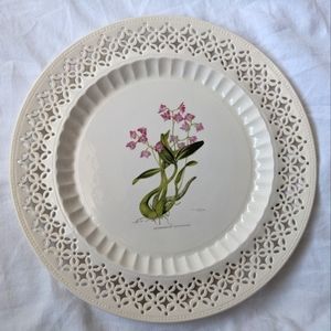 Victoria & Albert Museum Dendrobium Kingianum Pink Floral Pierced Rim Plate